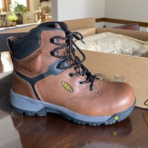 Keen Chicago 6” ESD boots carbon fiber toe never worn